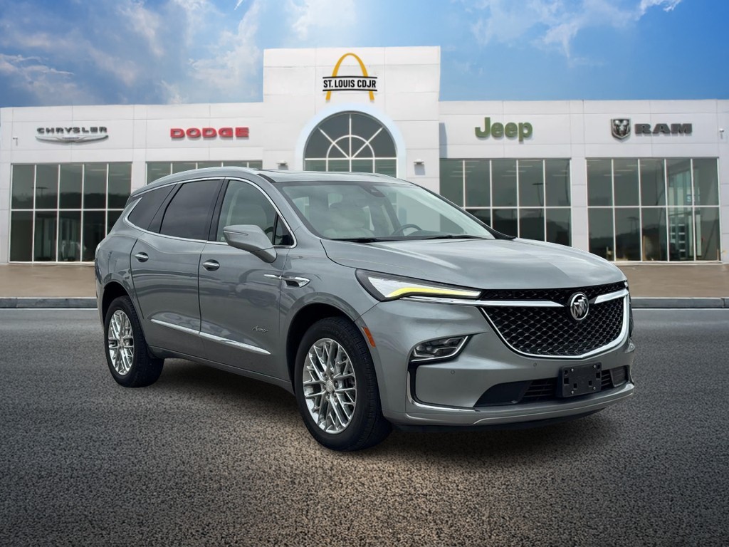 Buick Enclave Vehicle Full-screen Gallery Image 01