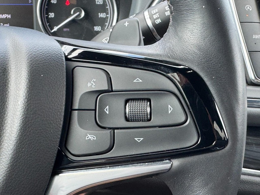Buick Enclave Vehicle Full-screen Gallery Image 22