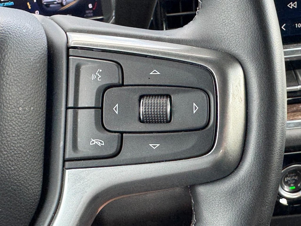 Chevrolet Silverado 1500 Vehicle Full-screen Gallery Image 20