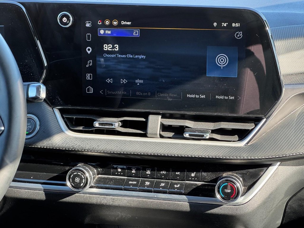 Chevrolet Equinox Vehicle Full-screen Gallery Image 13