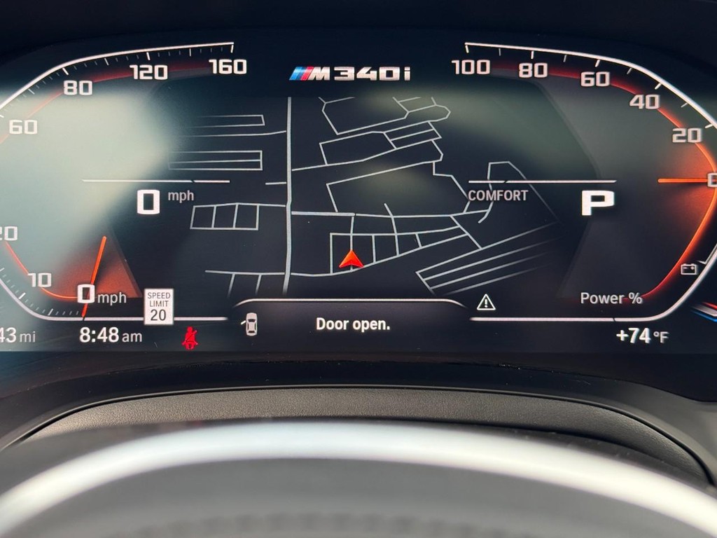 BMW 3 Series Vehicle Full-screen Gallery Image 22