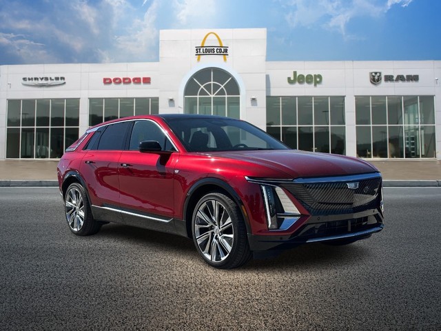 more details - cadillac lyriq