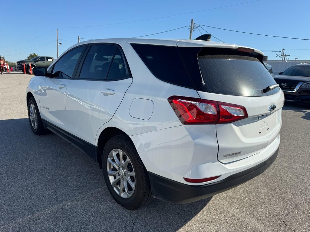 Chevrolet Equinox Vehicle Full-screen Gallery Image 06