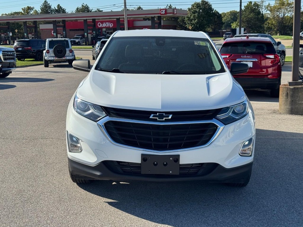 Chevrolet Equinox Vehicle Full-screen Gallery Image 09