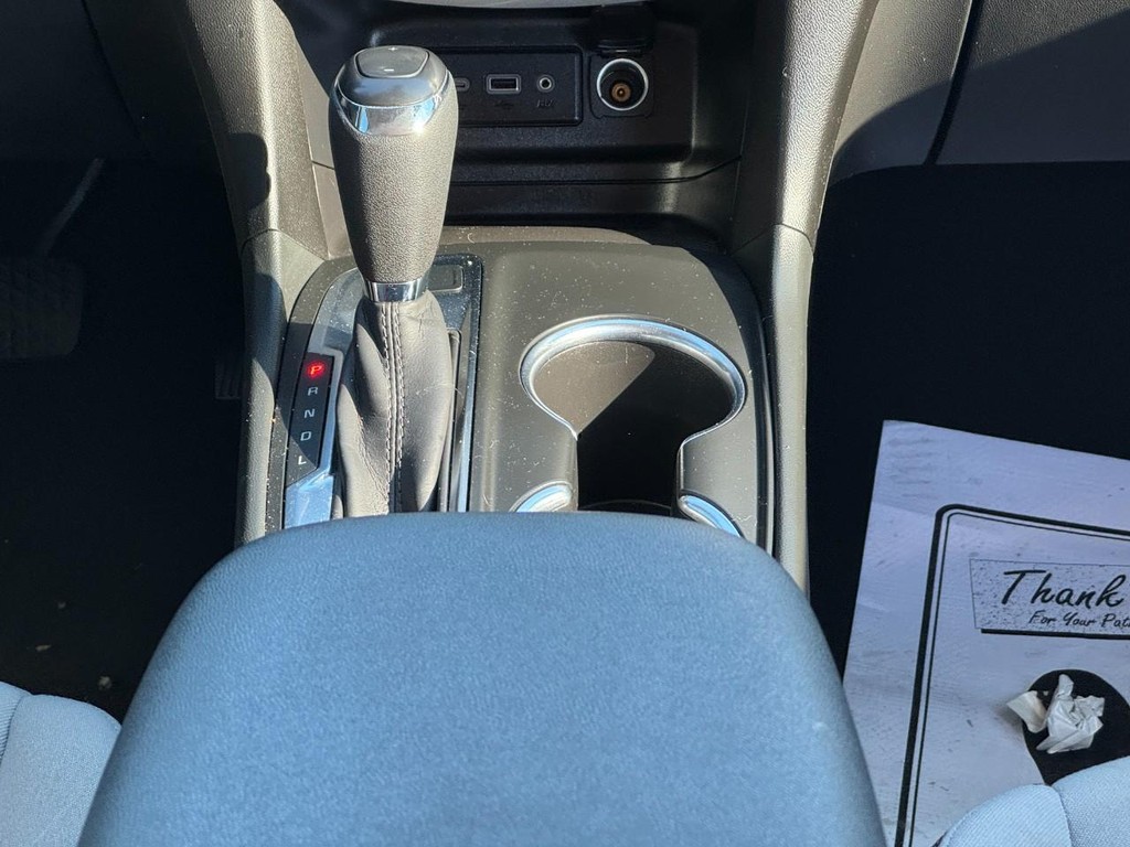 Chevrolet Equinox Vehicle Full-screen Gallery Image 14