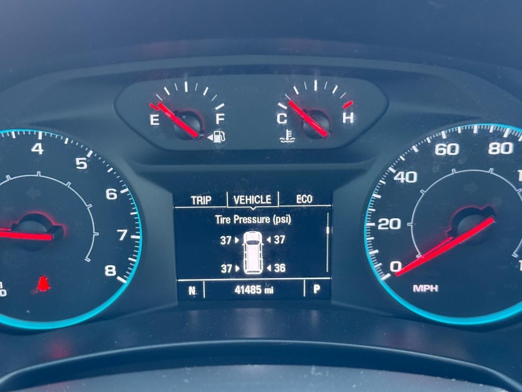 Chevrolet Equinox Vehicle Full-screen Gallery Image 20