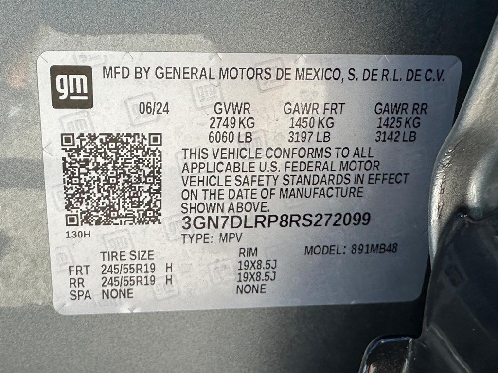 Chevrolet Equinox EV Vehicle Full-screen Gallery Image 22