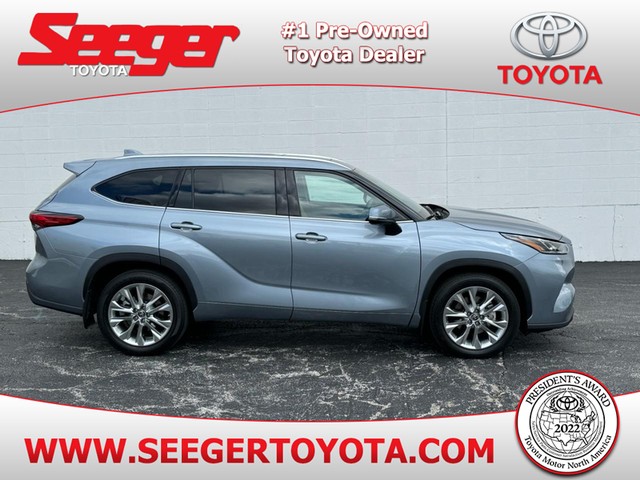 2021 Toyota Highlander AWD (Natl) at Seeger Toyota in St. Louis MO