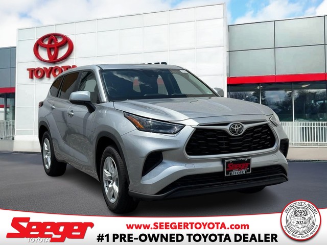 St. Louis MO 2023 Toyota Highlander more details - toyota highlander
