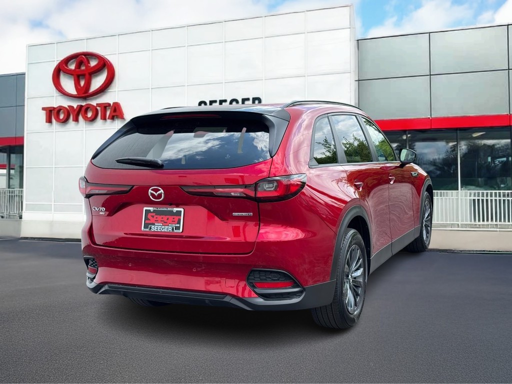 Mazda CX-70 Vehicle Full-screen Gallery Image 03