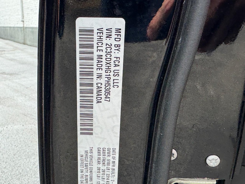 Dodge Charger Vehicle Full-screen Gallery Image 18