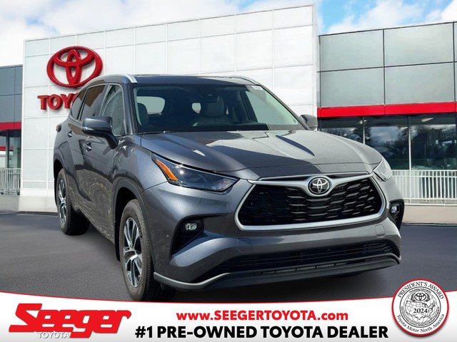 St. Louis MO 2025 Toyota Highlander more details - toyota highlander