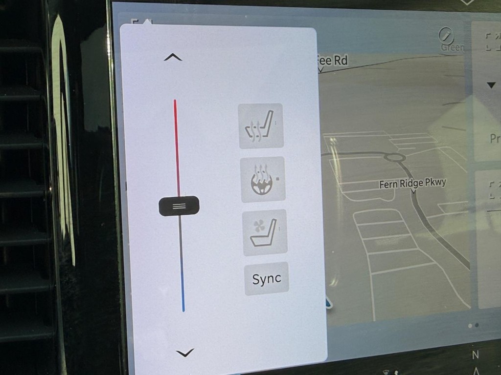 Chrysler Pacifica Vehicle Full-screen Gallery Image 25