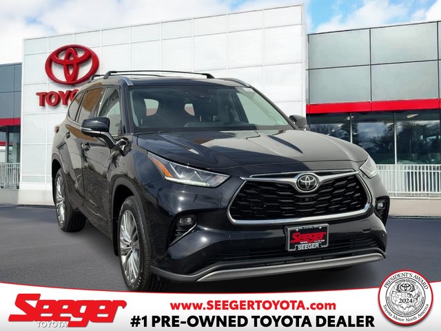 St. Louis MO 2023 Toyota Highlander more details - toyota highlander