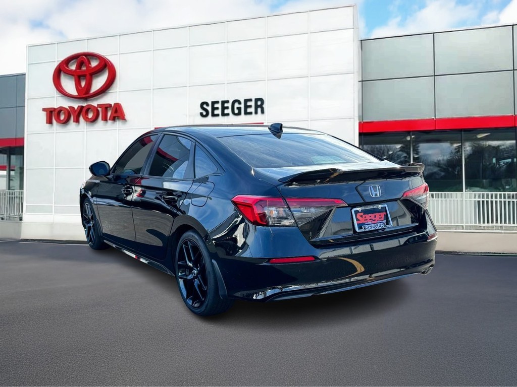 Honda Civic Sedan Vehicle Full-screen Gallery Image 04