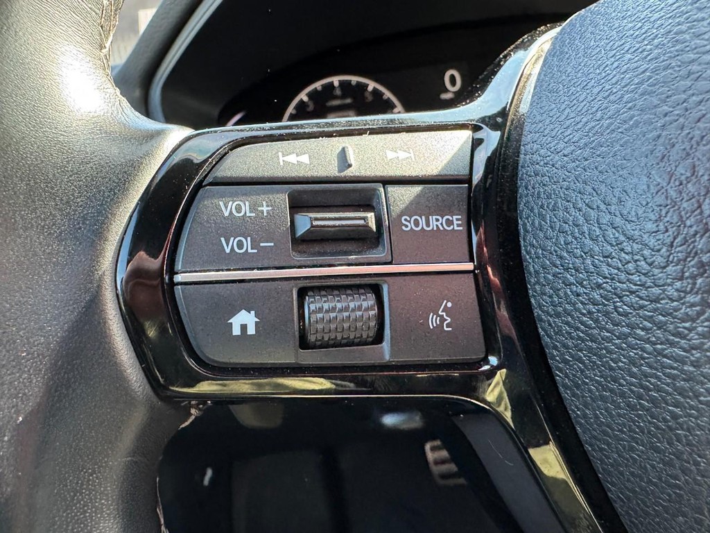 Honda Civic Sedan Vehicle Full-screen Gallery Image 16