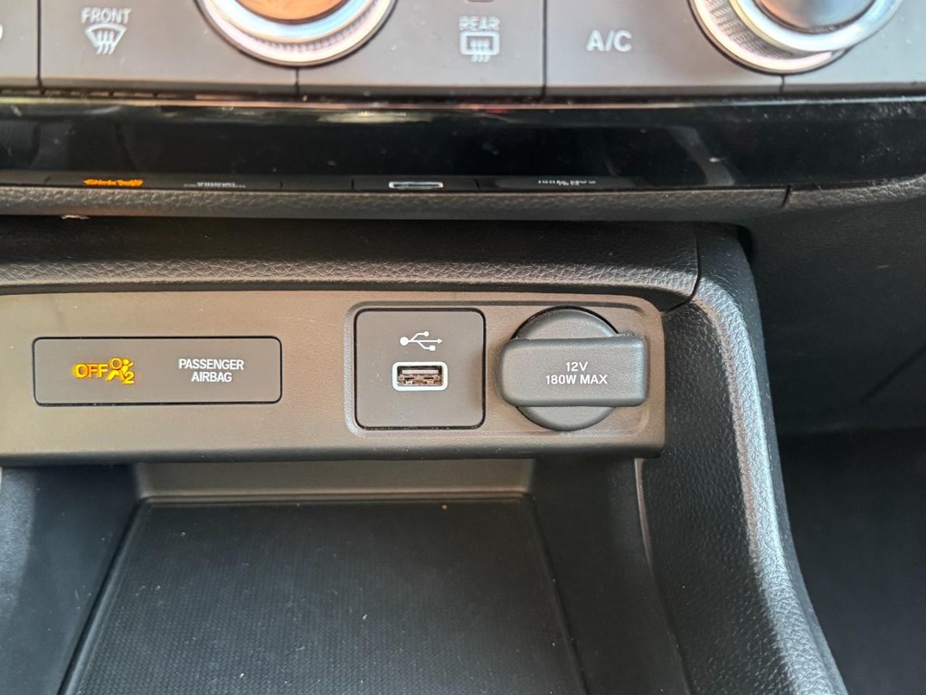 Honda Civic Sedan Vehicle Full-screen Gallery Image 20