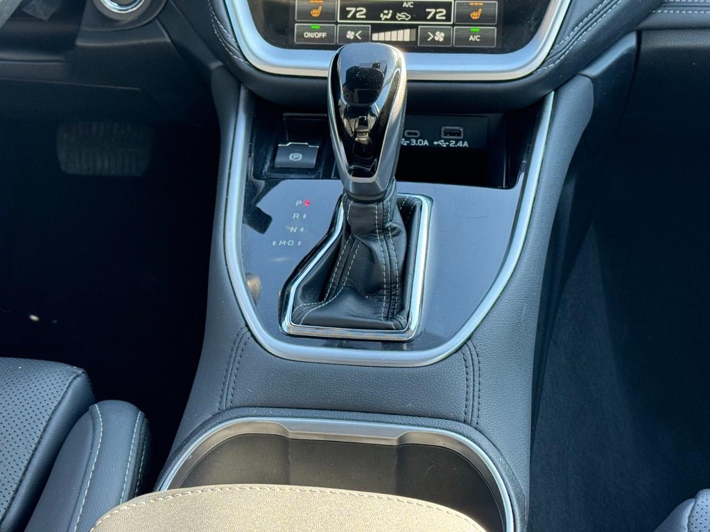 Subaru Outback Vehicle Full-screen Gallery Image 15