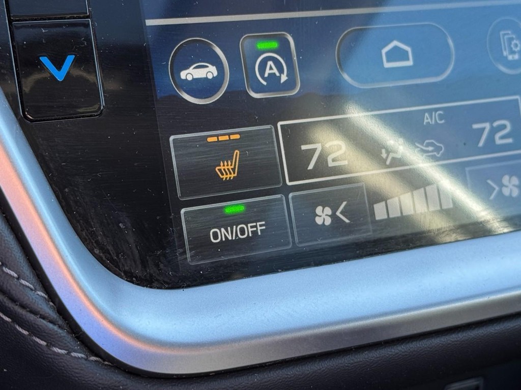 Subaru Outback Vehicle Full-screen Gallery Image 22