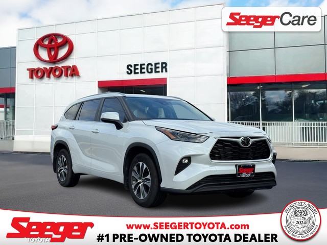 St. Louis MO 2023 Toyota Highlander more details - toyota highlander