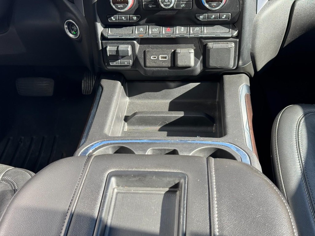 GMC Sierra 1500 Vehicle Full-screen Gallery Image 14