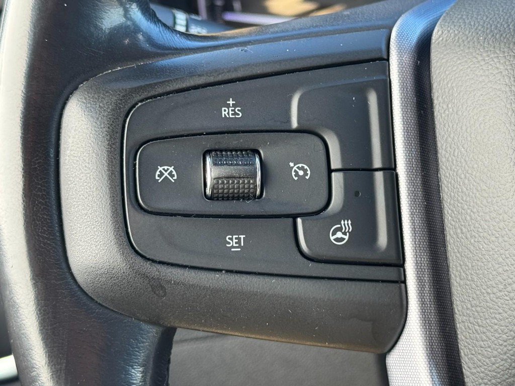 GMC Sierra 1500 Vehicle Full-screen Gallery Image 17