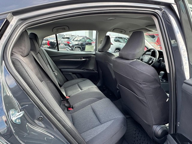 2026 Toyota Camry LE - Photo 6