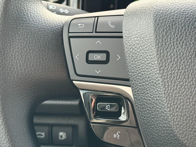 2026 Toyota Camry LE - Photo 12