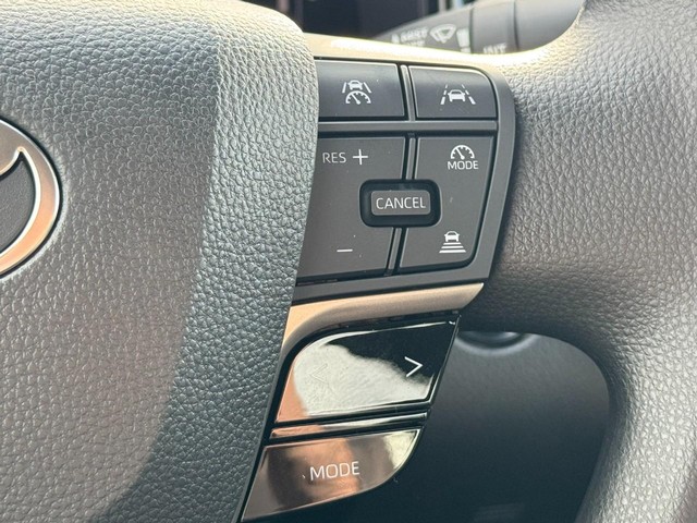 2026 Toyota Camry LE - Photo 13