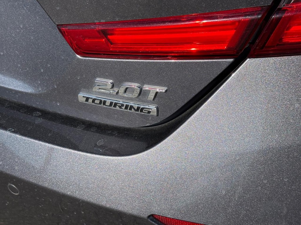 Honda Accord Sedan Vehicle Full-screen Gallery Image 06