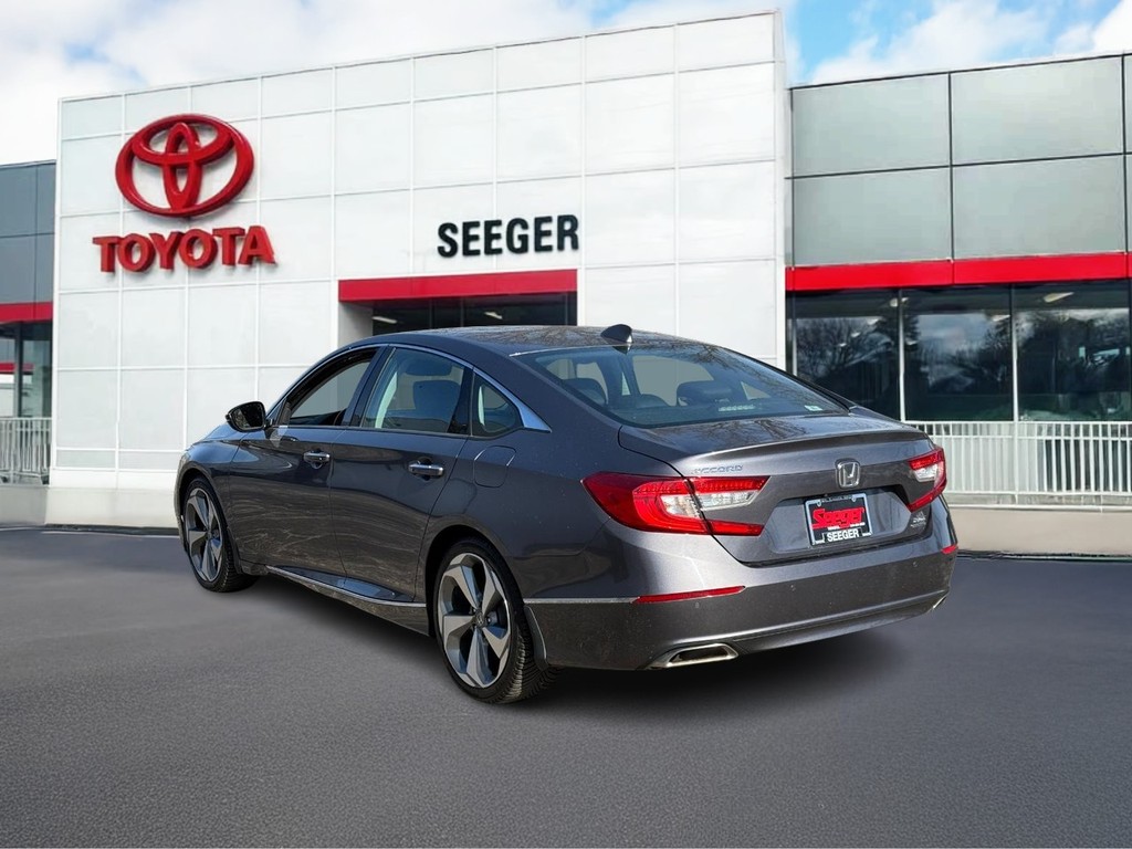 Honda Accord Sedan Vehicle Full-screen Gallery Image 07