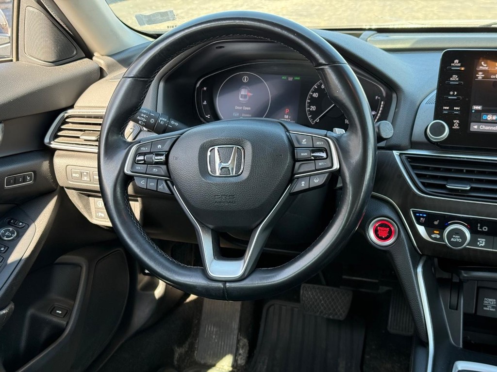 Honda Accord Sedan Vehicle Full-screen Gallery Image 13