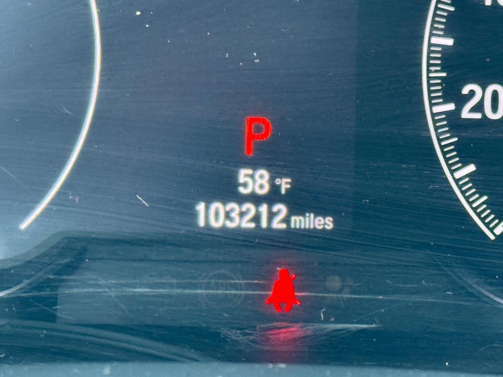 Honda Accord Sedan Vehicle Full-screen Gallery Image 21