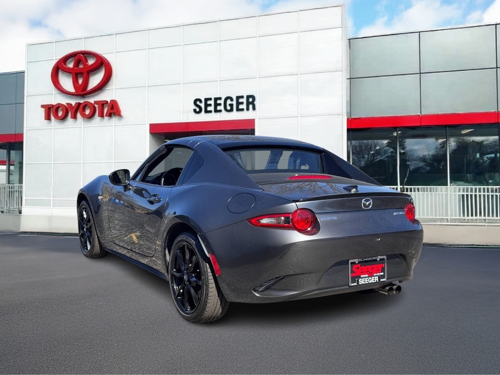 Mazda MX-5 Miata RF Vehicle Full-screen Gallery Image 07