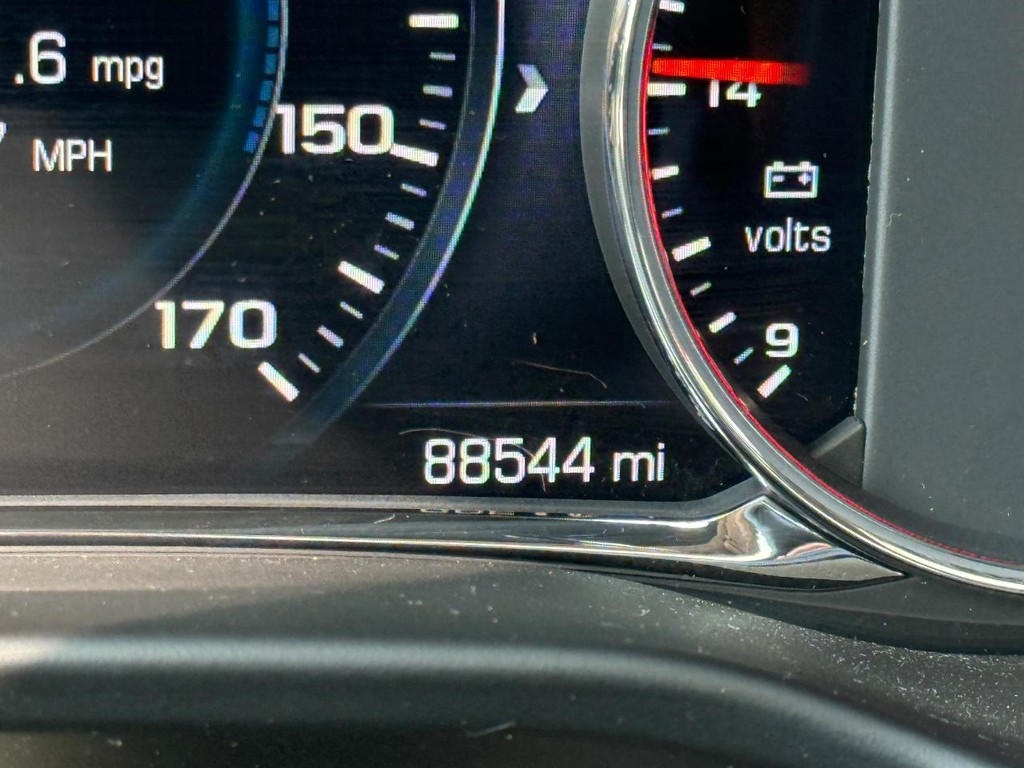 GMC Acadia Vehicle Full-screen Gallery Image 22