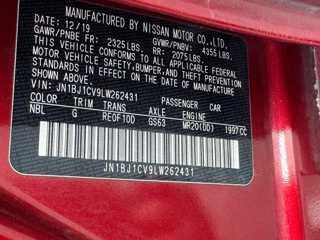 Nissan Rogue Sport Vehicle Full-screen Gallery Image 21