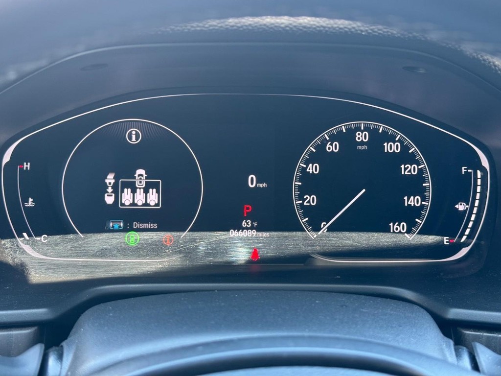 Honda Accord Sedan Vehicle Full-screen Gallery Image 19