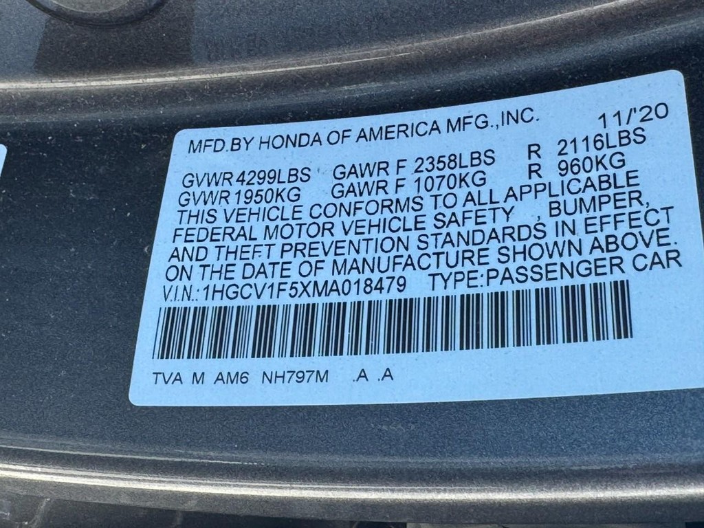 Honda Accord Sedan Vehicle Full-screen Gallery Image 22