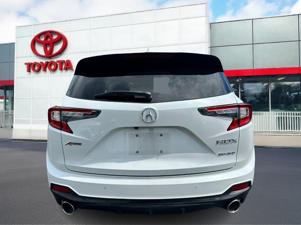 Acura RDX Vehicle Full-screen Gallery Image 04