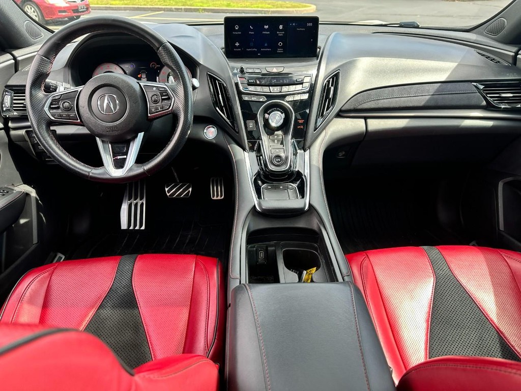 Acura RDX Vehicle Full-screen Gallery Image 12