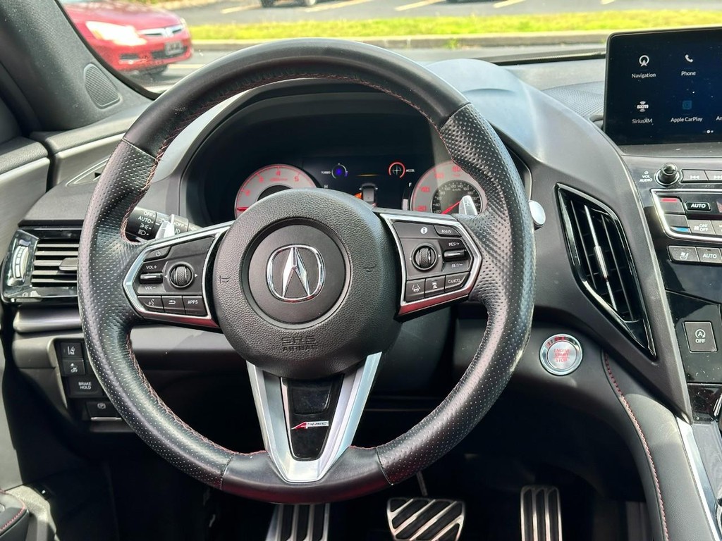 Acura RDX Vehicle Full-screen Gallery Image 13