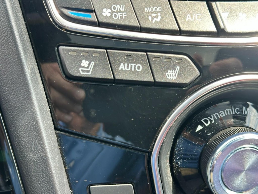 Acura RDX Vehicle Full-screen Gallery Image 24
