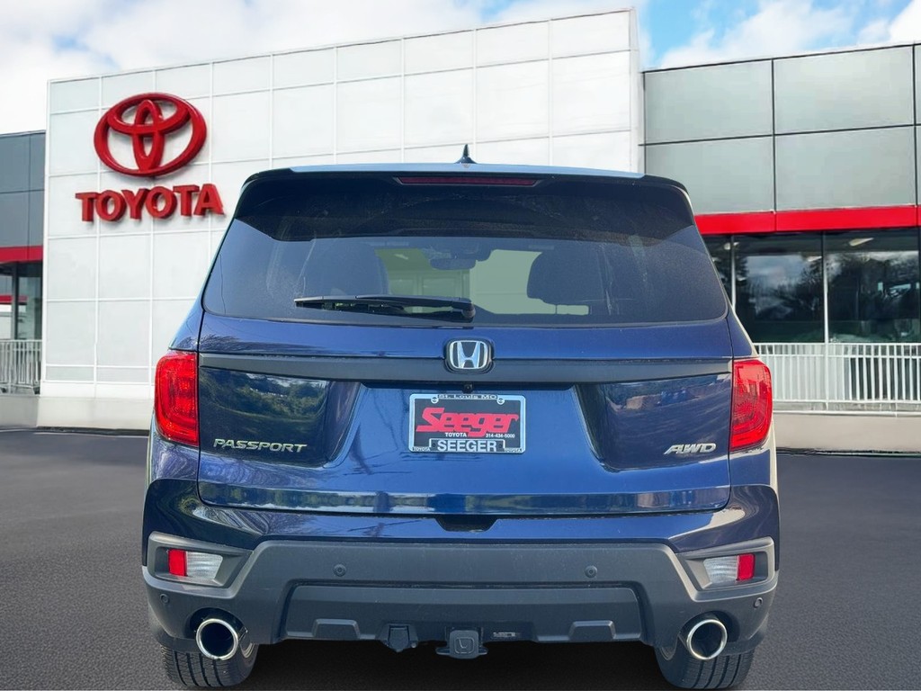 Honda Passport Vehicle Full-screen Gallery Image 05