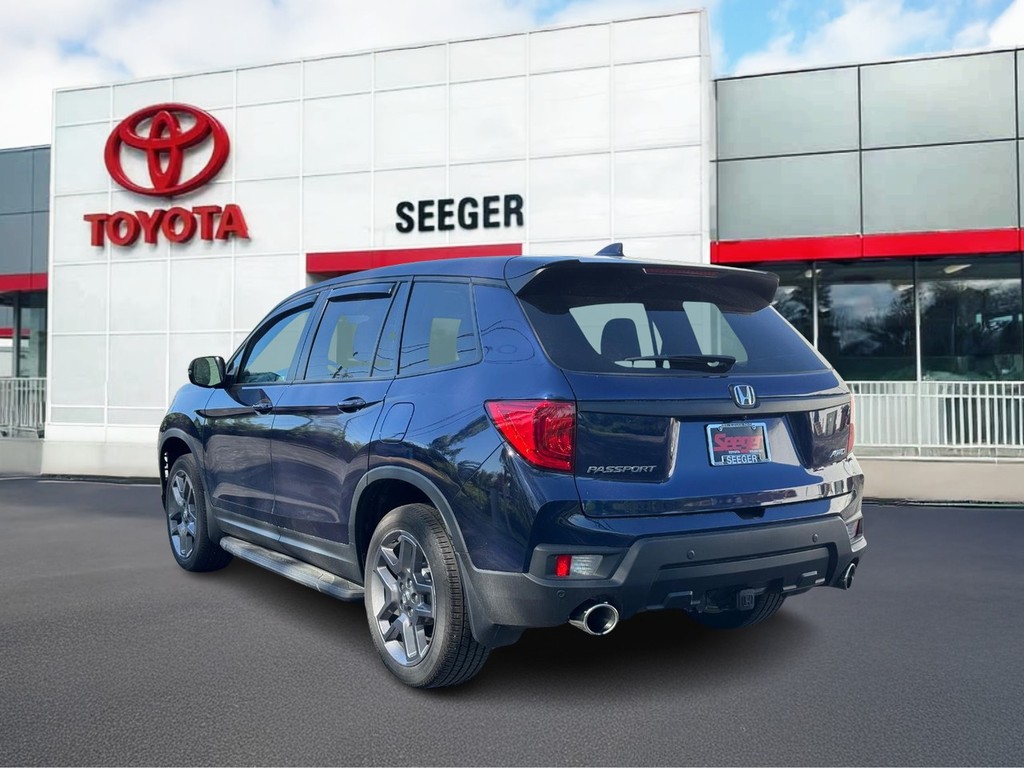 Honda Passport Vehicle Full-screen Gallery Image 06