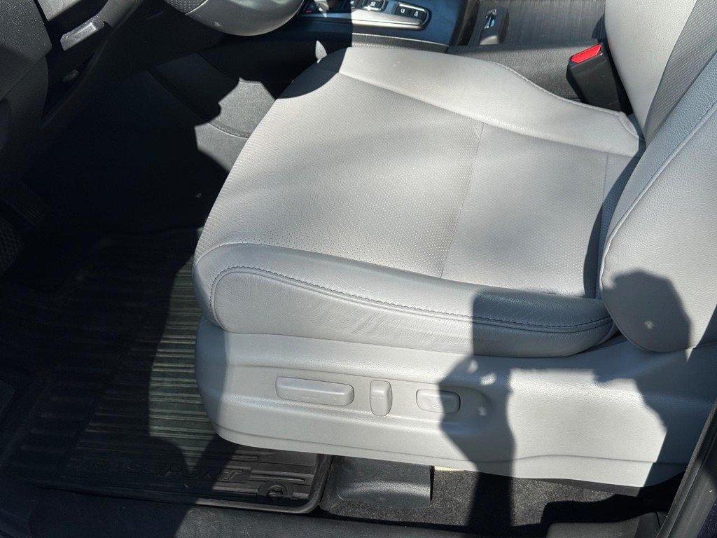Honda Passport Vehicle Full-screen Gallery Image 15