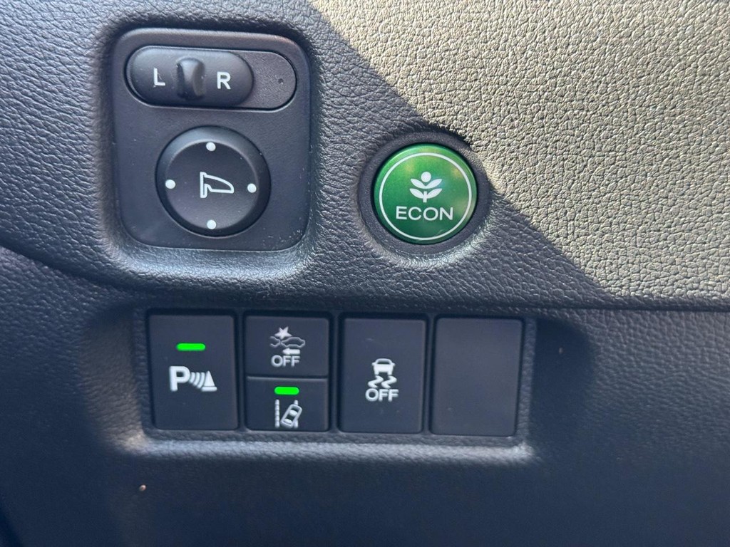 Honda Passport Vehicle Full-screen Gallery Image 17