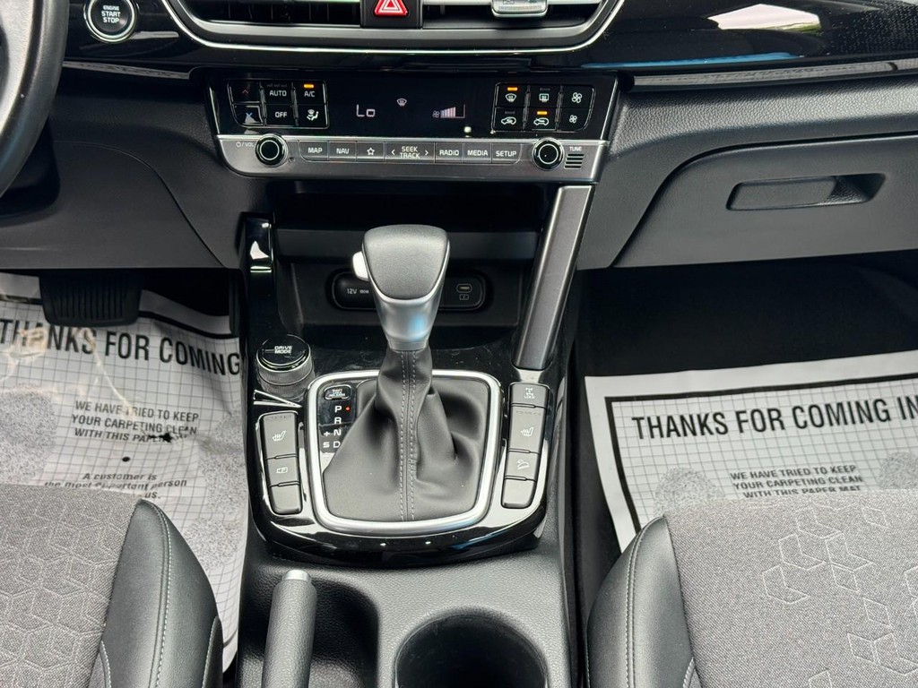 Kia Seltos Vehicle Full-screen Gallery Image 15