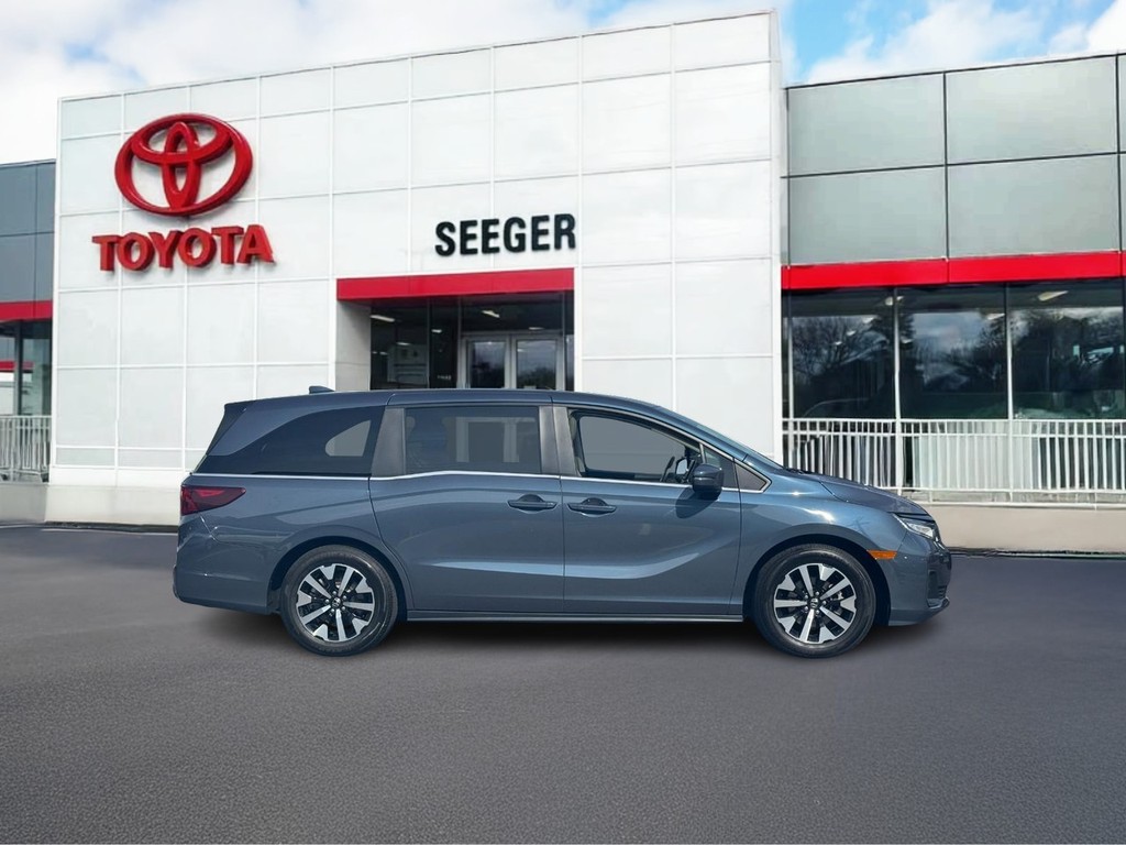 Honda Odyssey Vehicle Full-screen Gallery Image 02