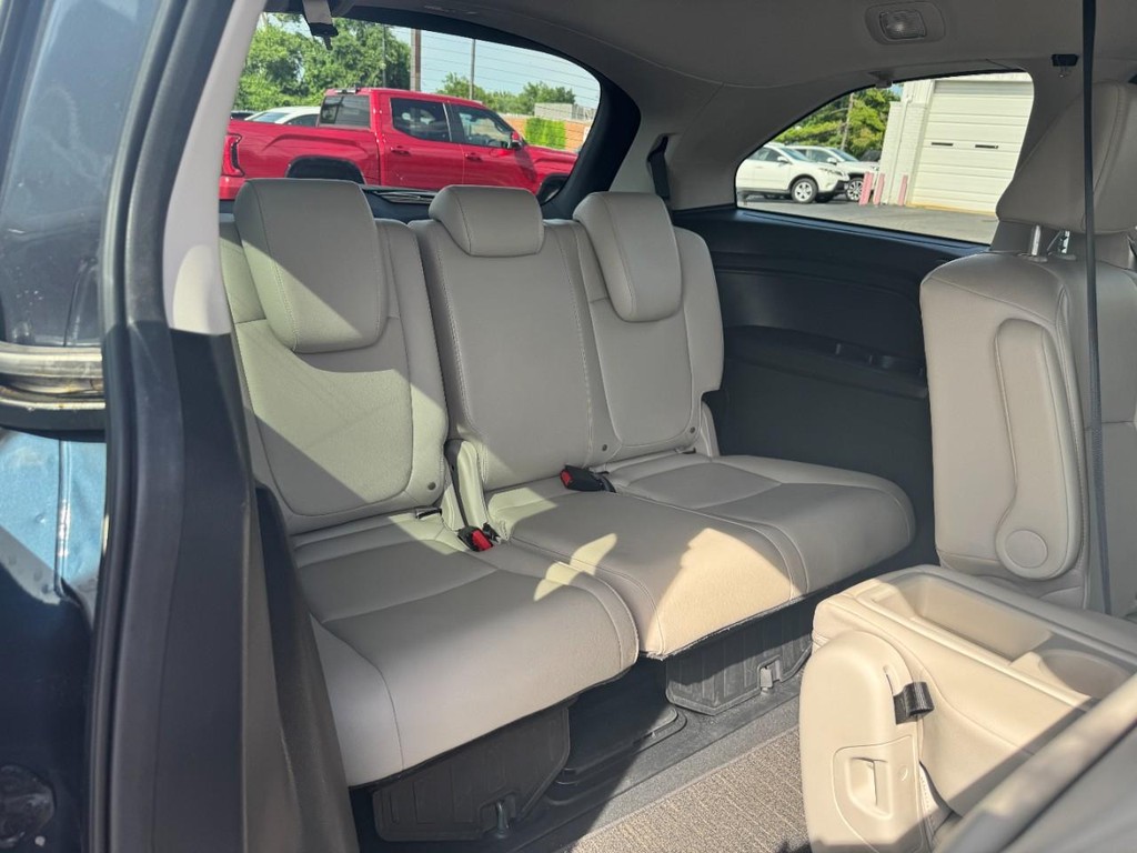 Honda Odyssey Vehicle Full-screen Gallery Image 10
