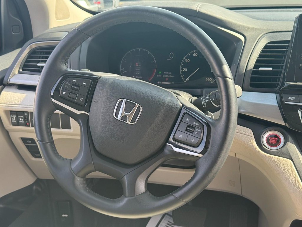 Honda Odyssey Vehicle Full-screen Gallery Image 13